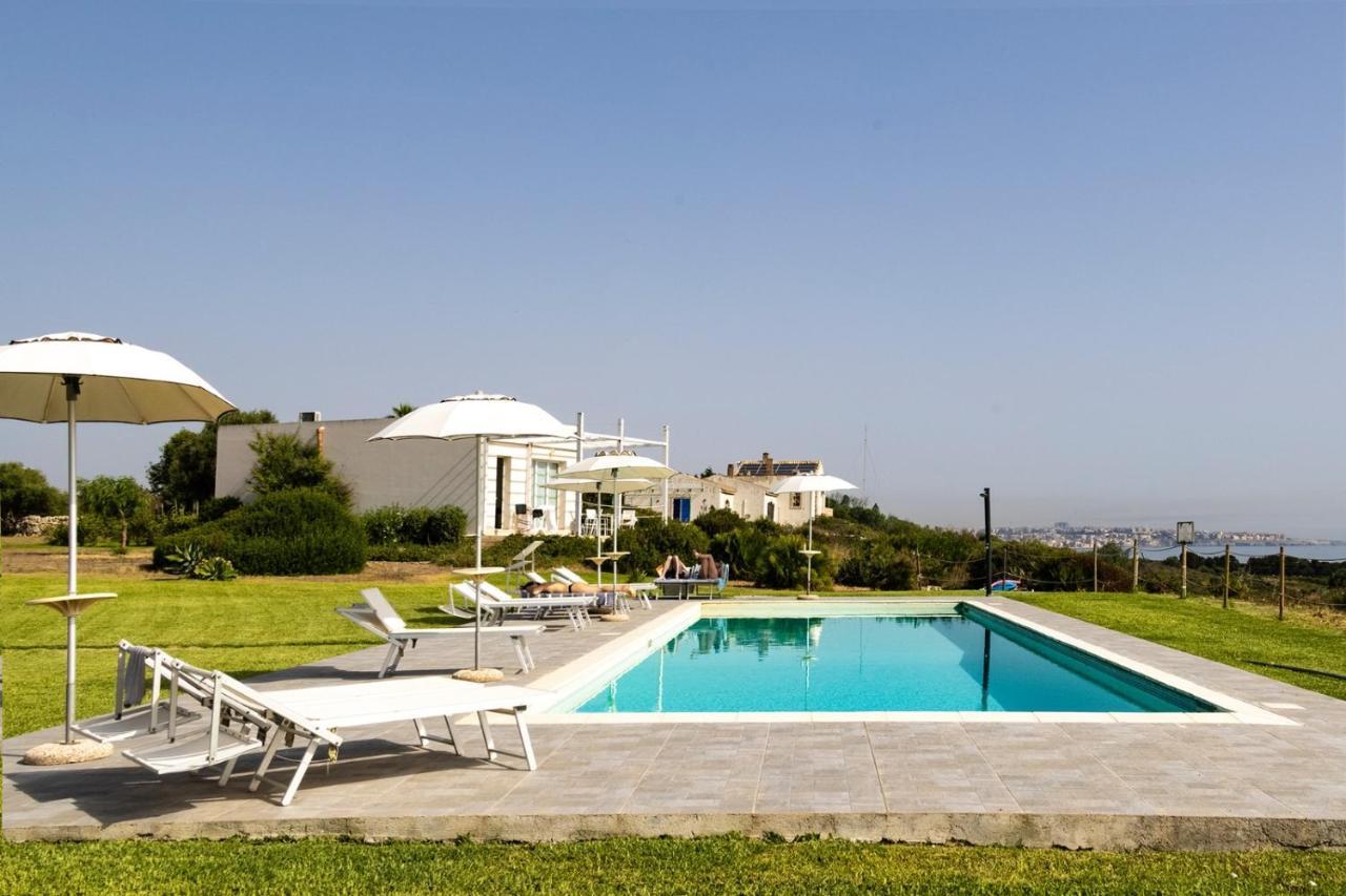 Casa Vacanza Casa Nel Sole Isola  Extérieur photo