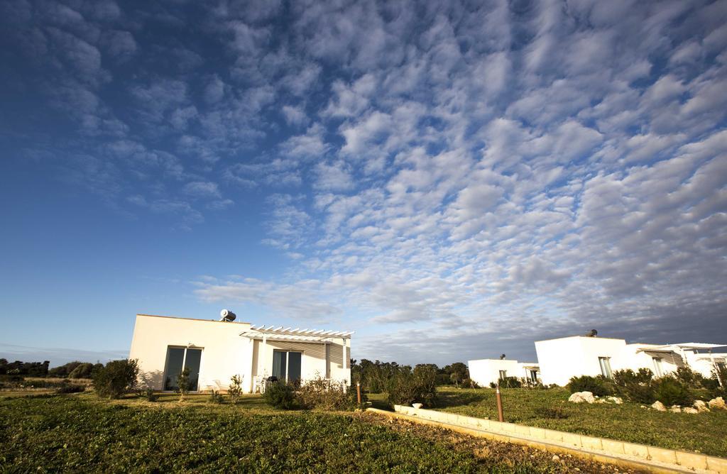 Casa Vacanza Casa Nel Sole Isola  Extérieur photo