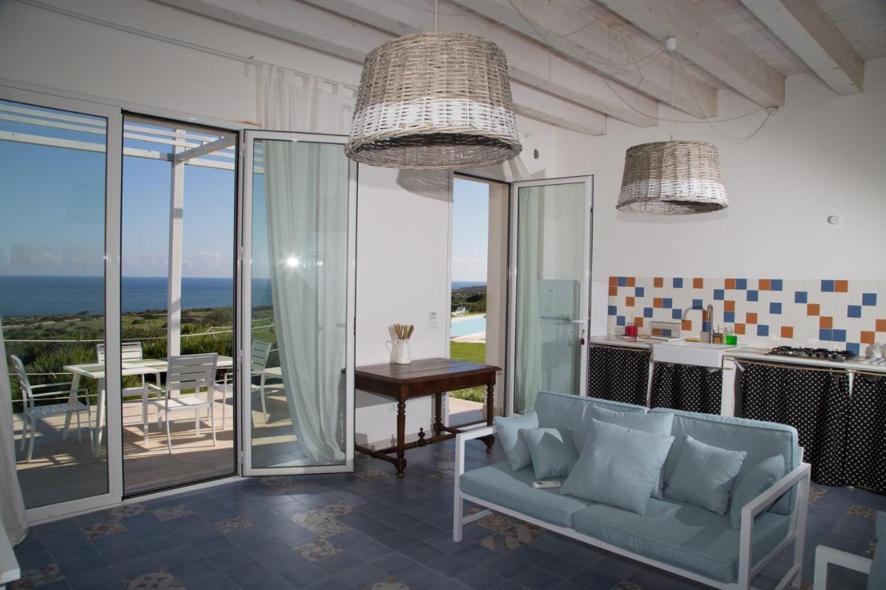 Casa Vacanza Casa Nel Sole Isola  Extérieur photo