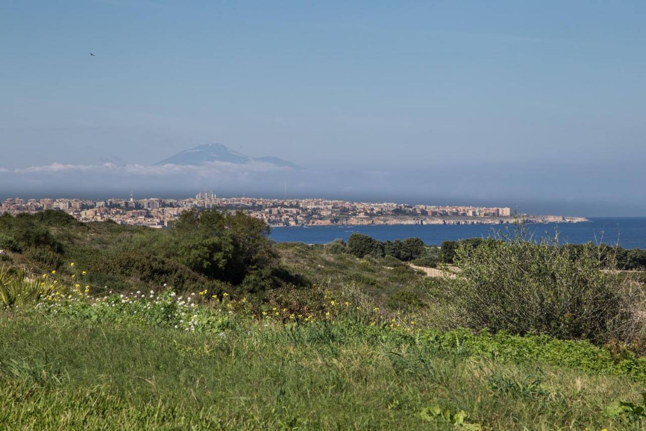 Casa Vacanza Casa Nel Sole Isola  Extérieur photo