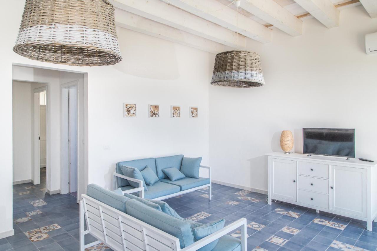 Casa Vacanza Casa Nel Sole Isola  Extérieur photo